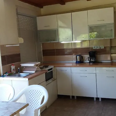 Grivas House
