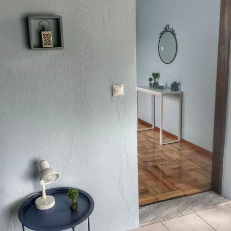 Grivas House וורוורו