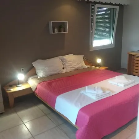 Grivas House דירה וורוורו