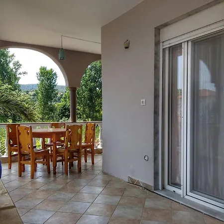 Grivas House דירה